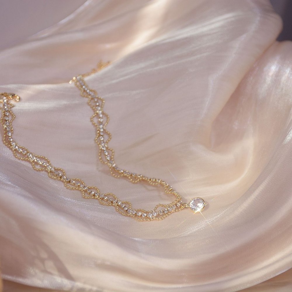 NEW 14K Gold Plated 2CT Solitaire Diamond Choker Necklace - Picture 8 of 8